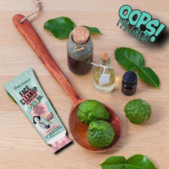Petite Maison Face Cleanup Face Scrub